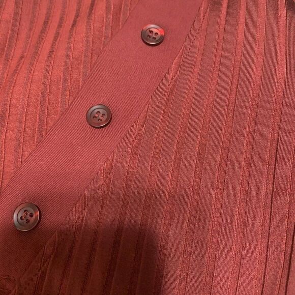 L’acadamie Authentic Solid Burgundy Red Long Sleeve V Neck MIDI Dress Small - Picture 5 of 8